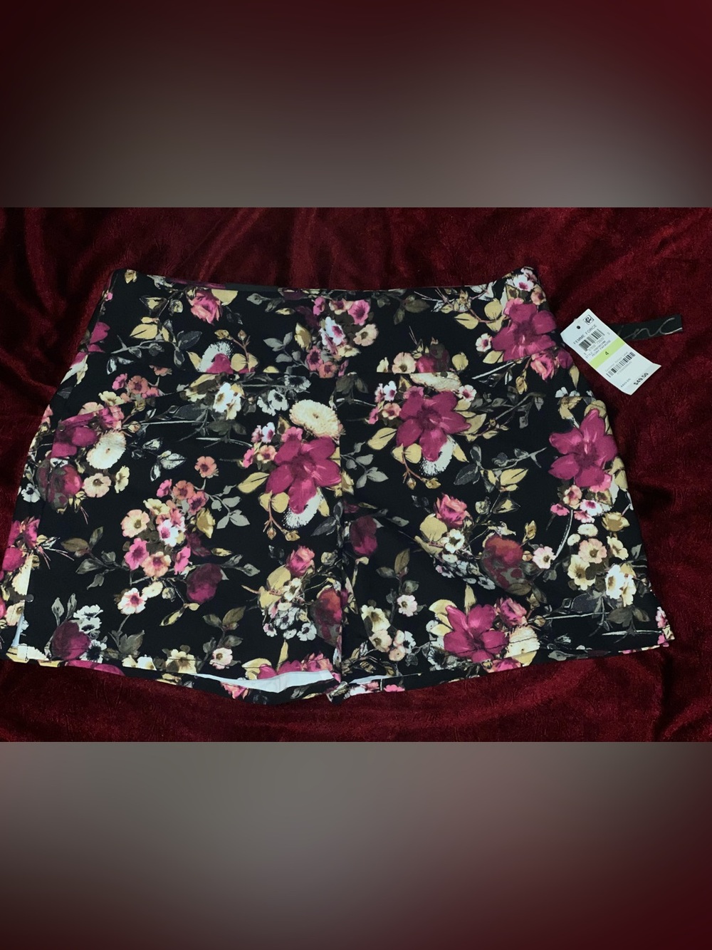 INC. Regular Fit Size 4 Women’s Floral Dress  Shorts Brand New With Tags